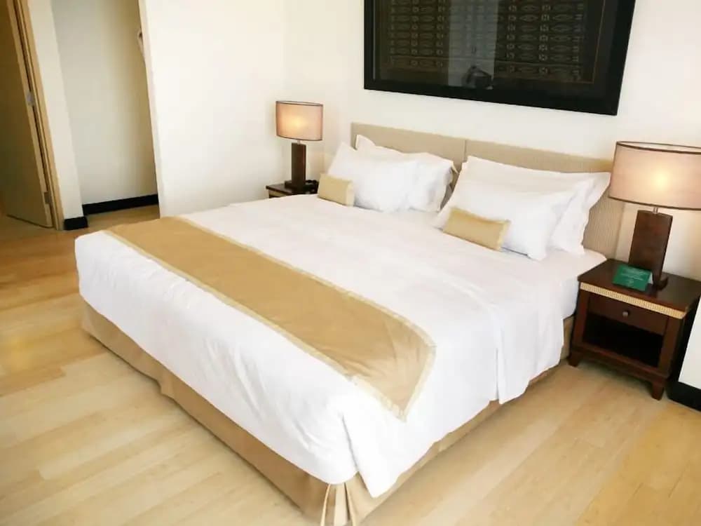 Deluxe Suite with balcony