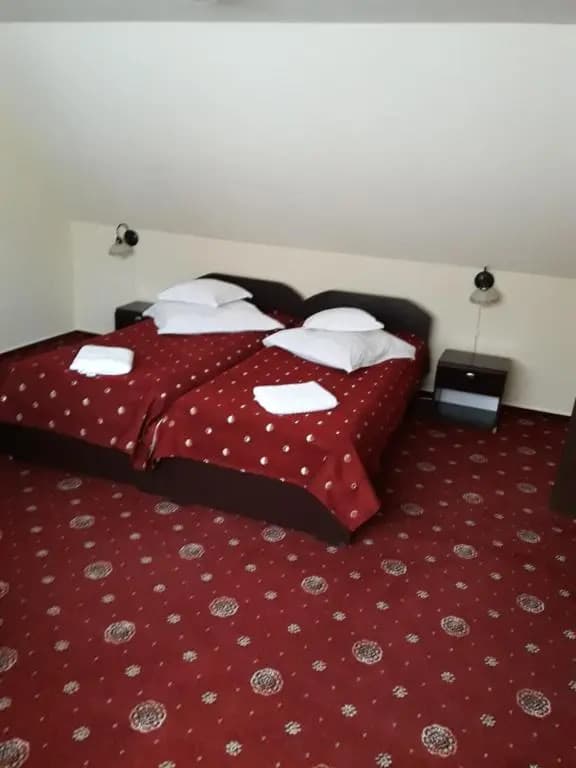 Economy room