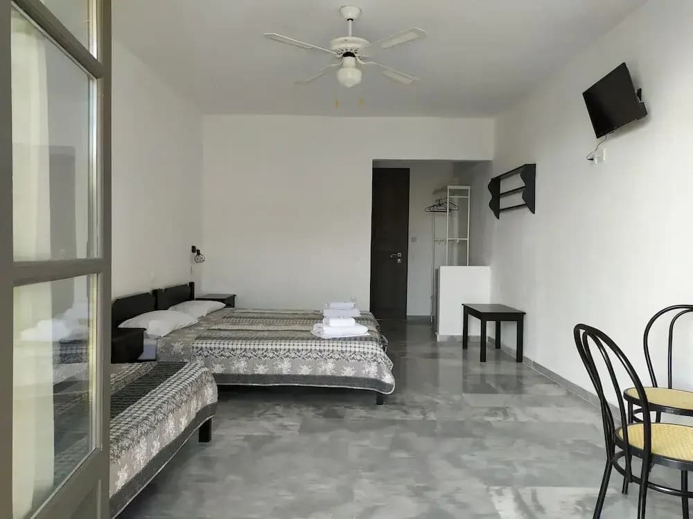 Studio with balcony and with sea view