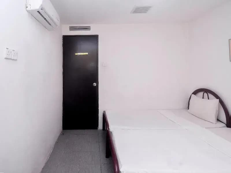 Economy Family room