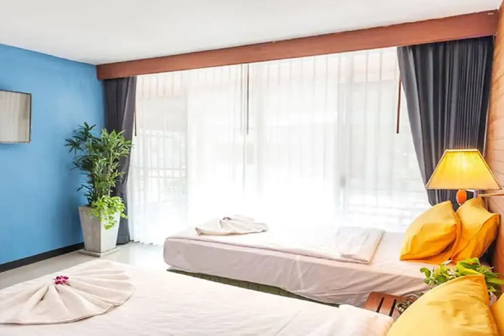Suite with balcony