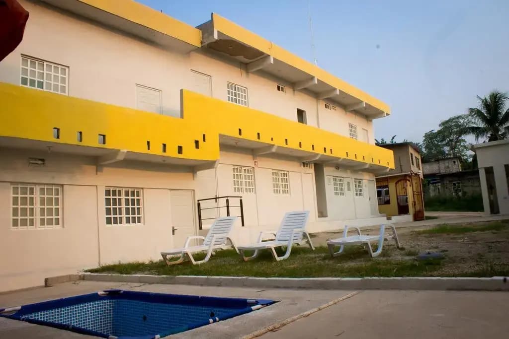 Hotel photo 1