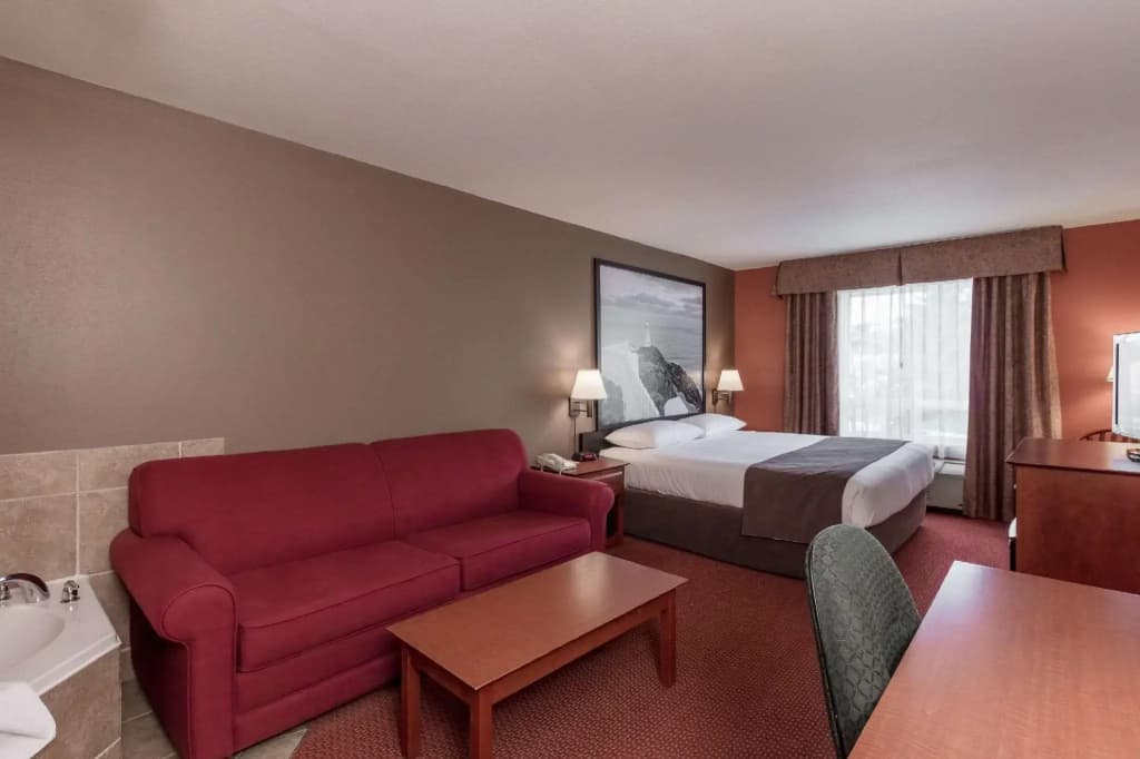 Double Suite full double bed