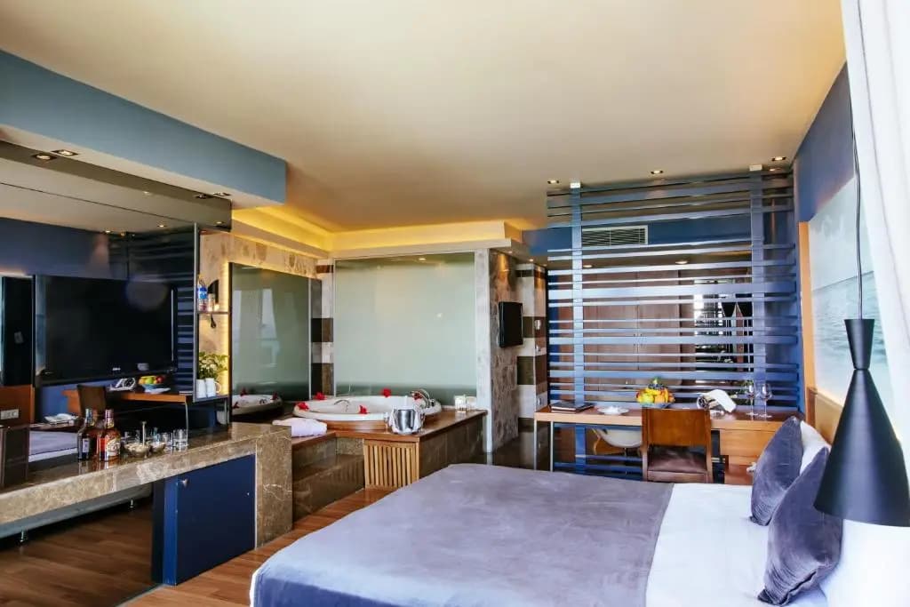 Deluxe Double room full double bed