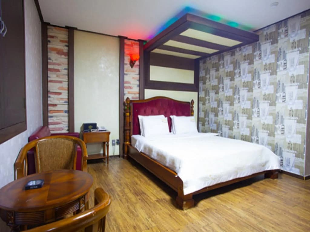 Deluxe Double room full double bed