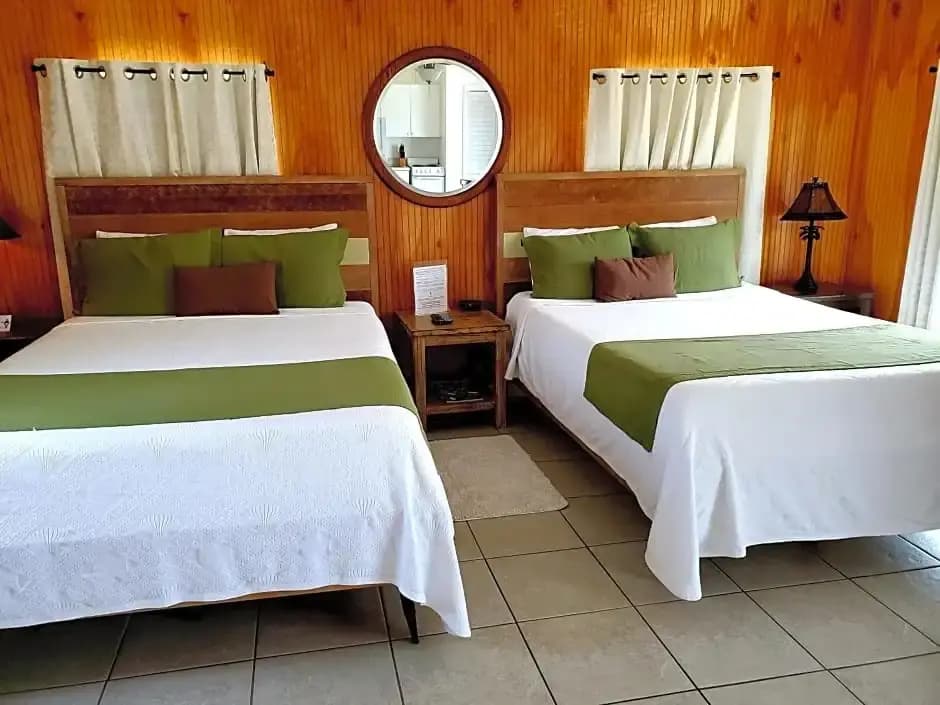 Double Dolphin Apartment full double bed