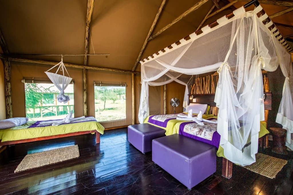 Standard Triple room