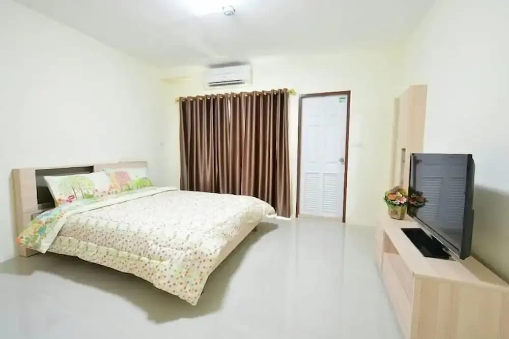 Standard Double room with balcony full double bed