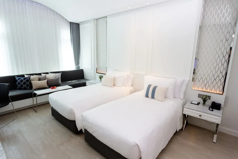 Deluxe Double room twin beds