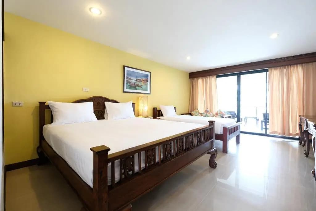 Grand Deluxe Double room twin beds