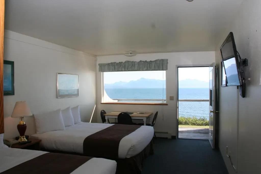 Standard Quadruple room beachfront