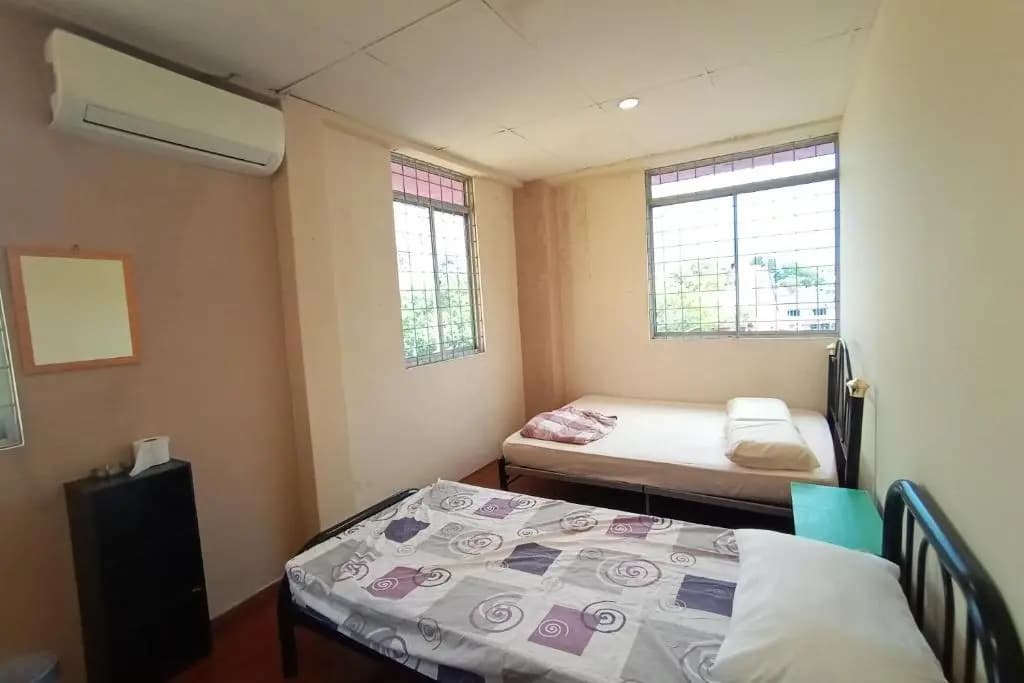 Standard Triple room