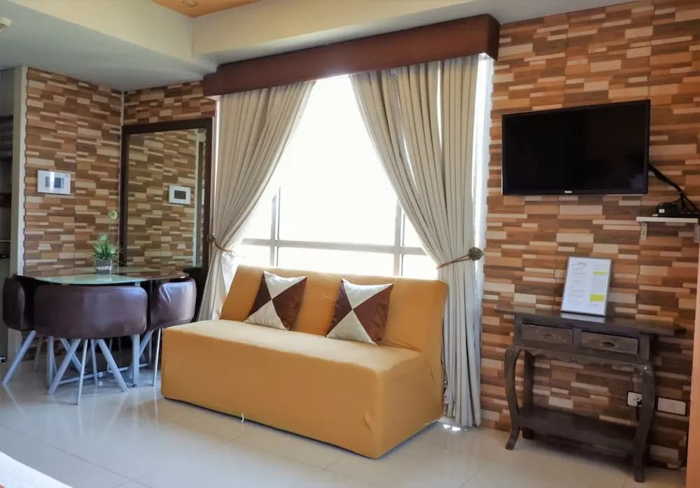 Standard Double Studio with balcony full double bed