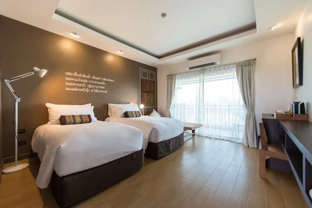 Deluxe Double room with balcony twin beds