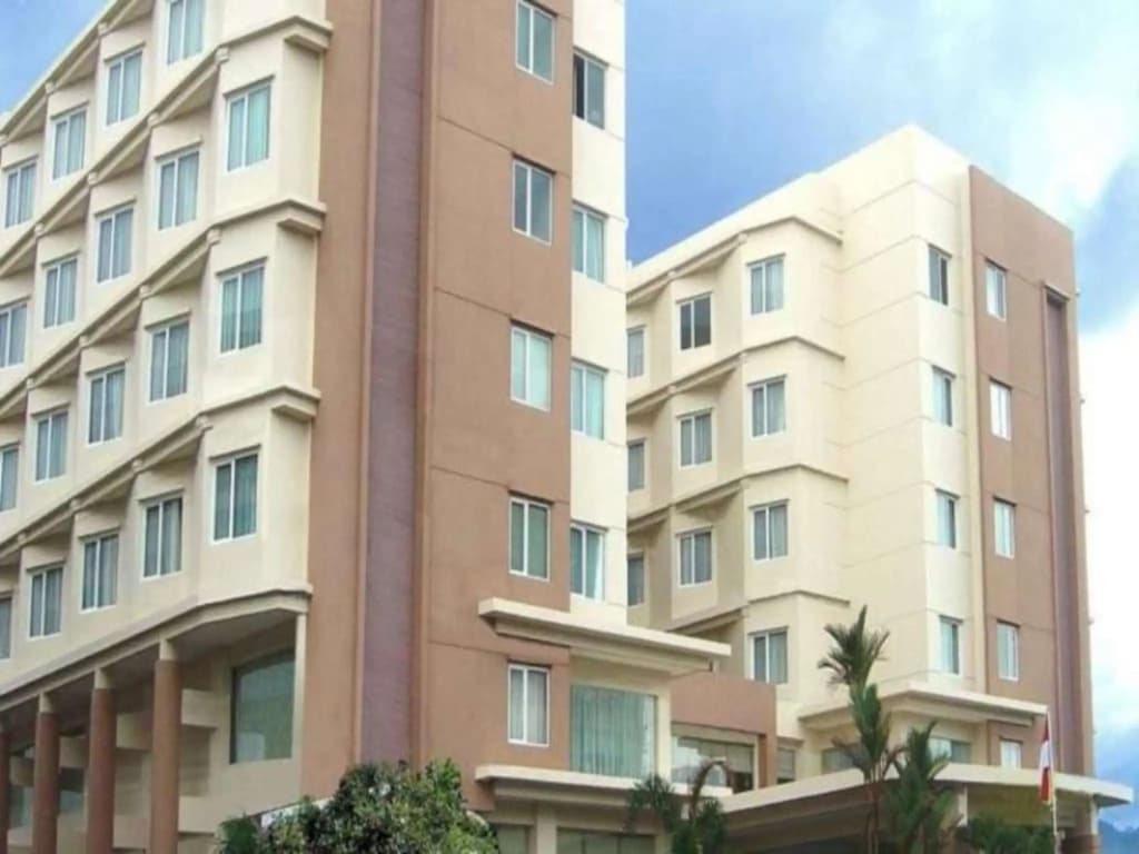 Hotel photo 1