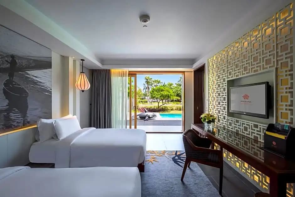 2 Bedrooms Triple Suite