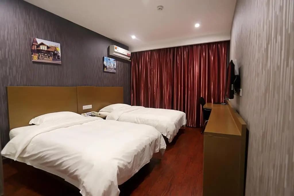 Hotel photo 1