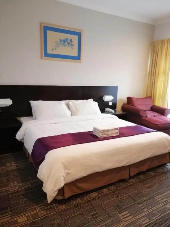 Superior Double room with balcony full double bed