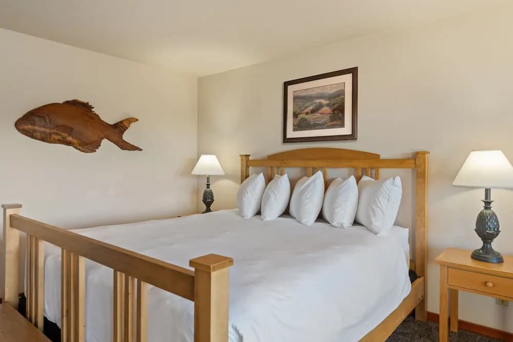 Deluxe Double Studio with balcony and with harbour view full double bed
