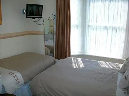 Hotel photo 2