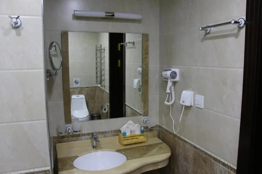 Comfort room