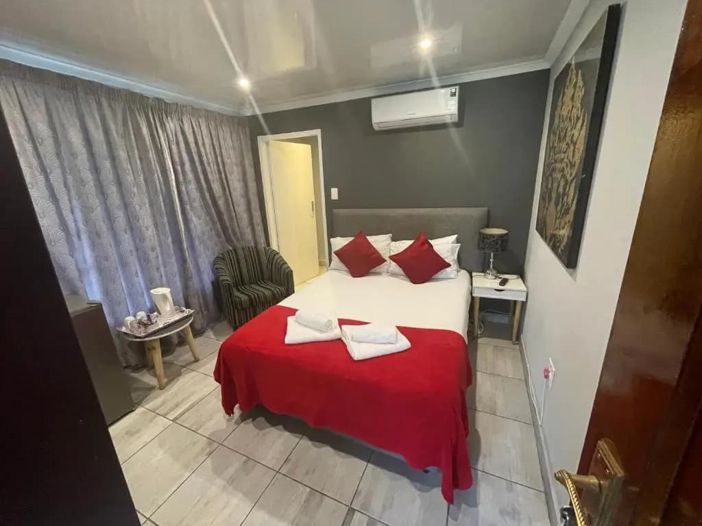 Economy Double room full double bed