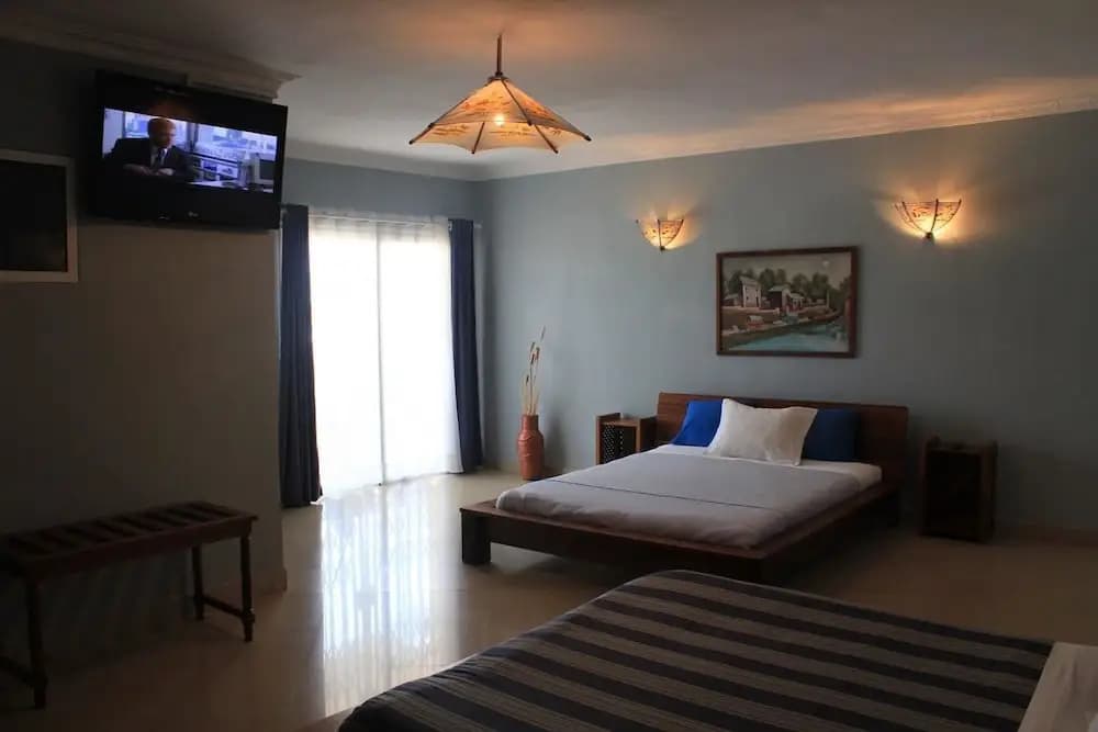 Standard Sextuple Family room with balcony