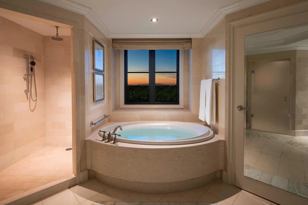 Suite with balcony