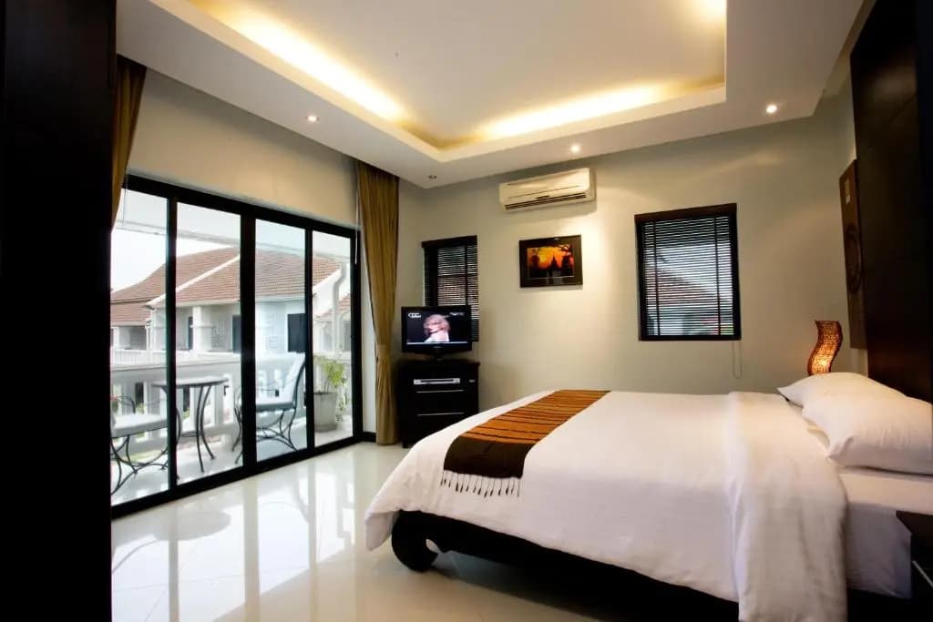 1 Bedroom Deluxe Suite