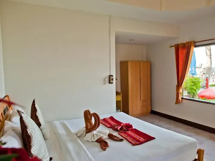 Standard Double room beachfront full double bed