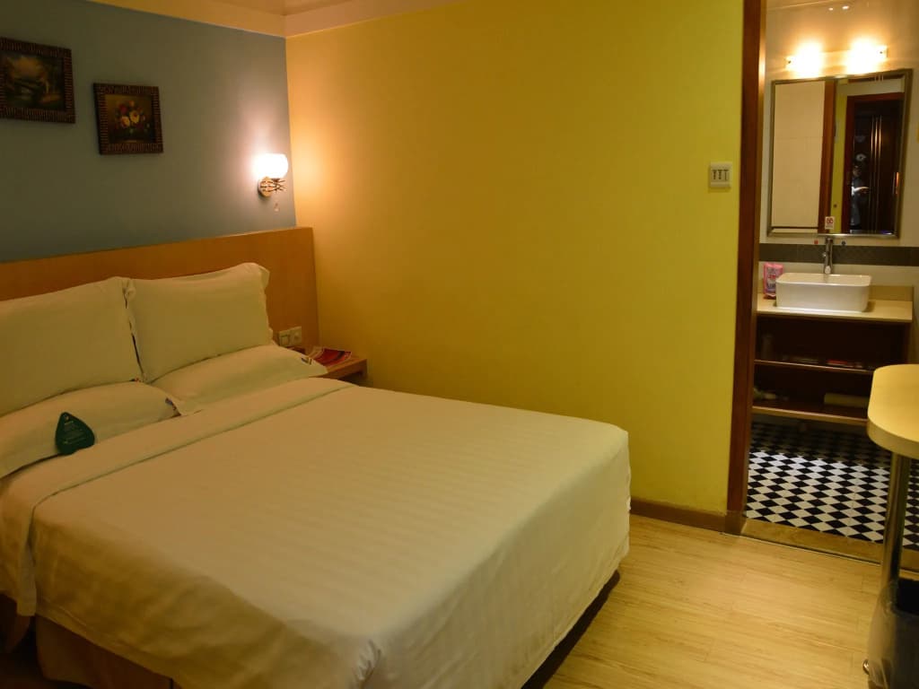 Comfort room