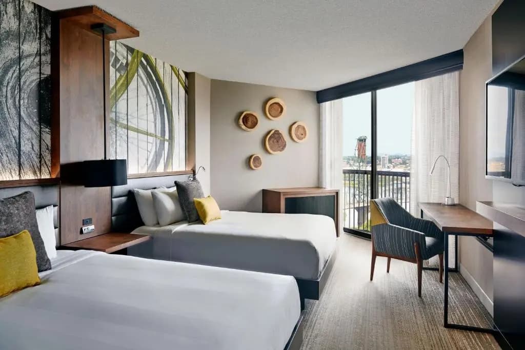 Standard Quadruple room with water view