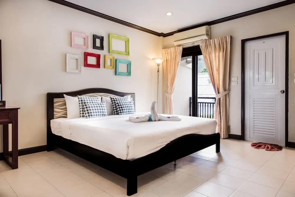 Standard Double room with balcony full double bed