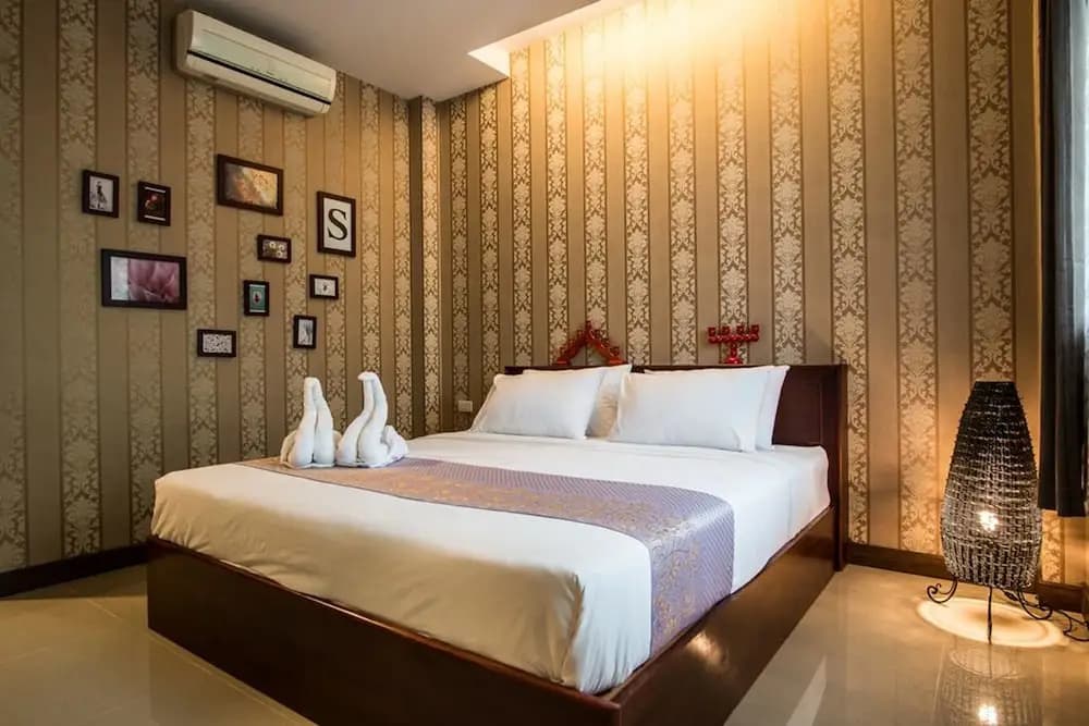 Deluxe room with balcony