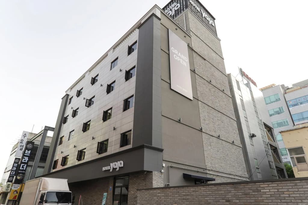Hotel photo 1