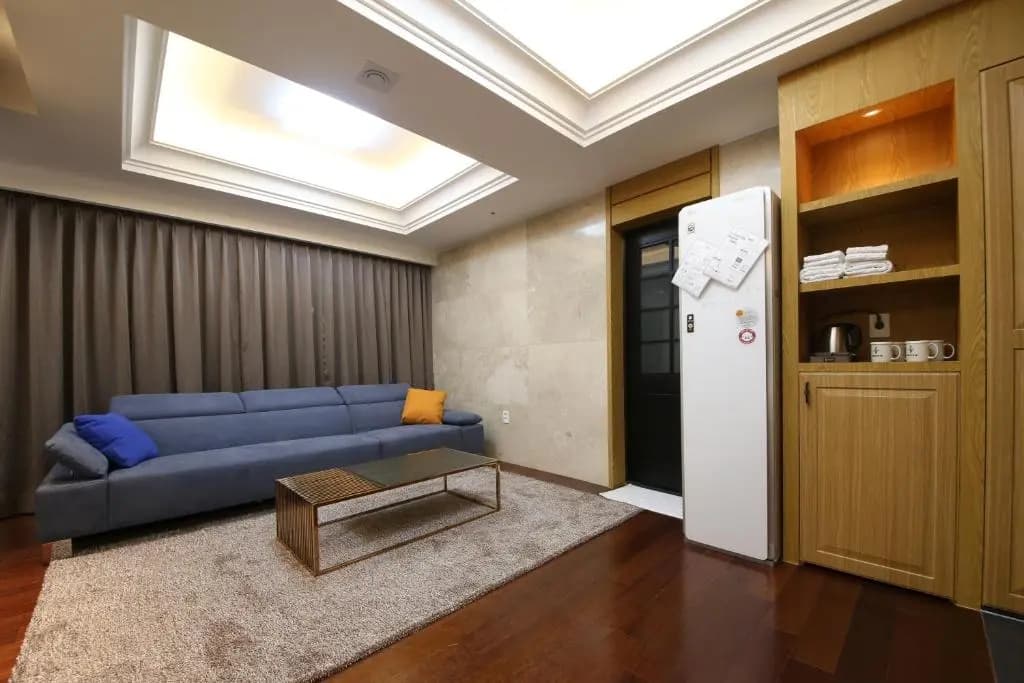 2 Bedrooms Suite