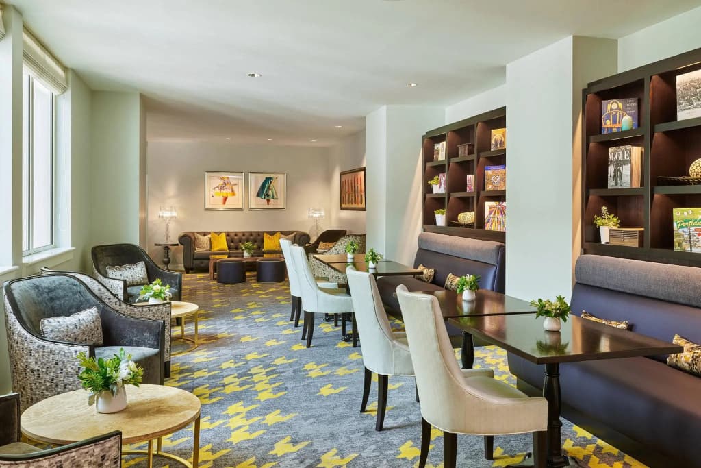 Standard Quadruple Club room