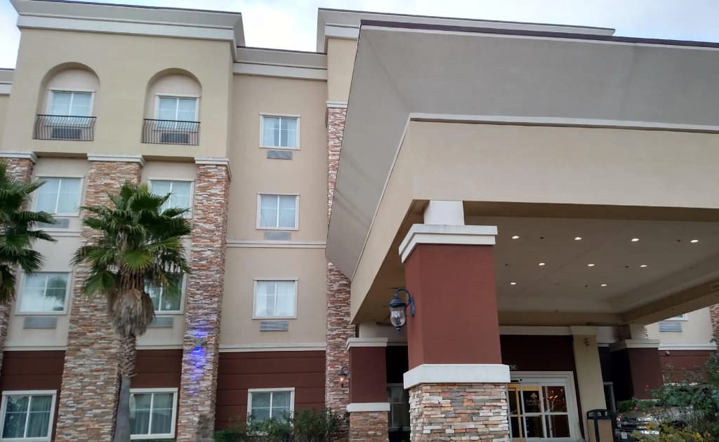 Hotel photo 1