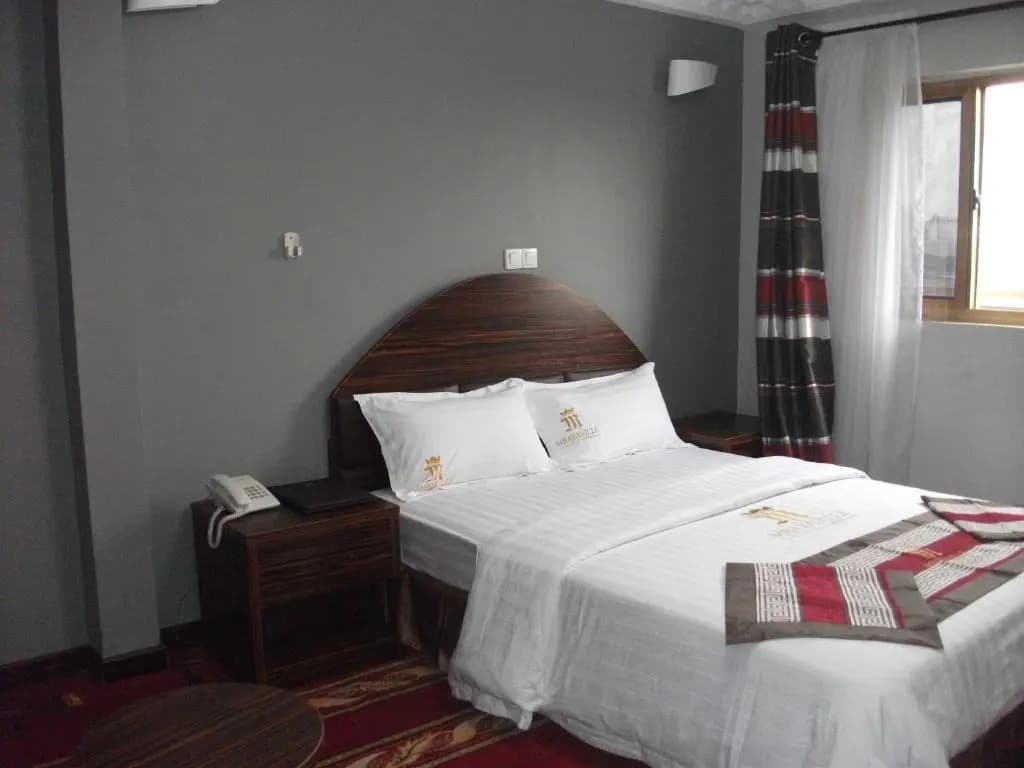 Economy room