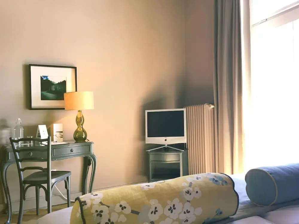 Superior Double room with balcony full double bed