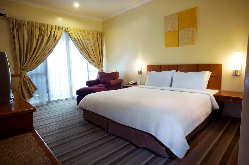 3 Bedrooms Apartment