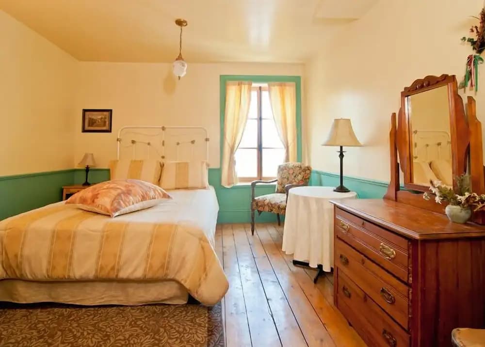 Standard Double room with balcony full double bed