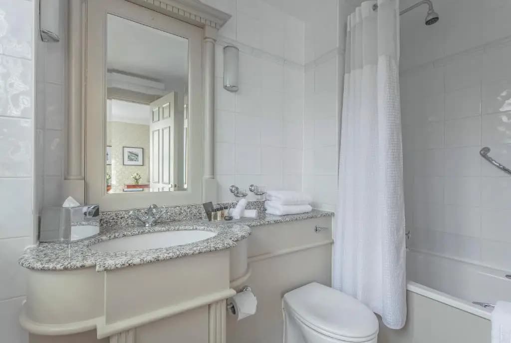 Classic Double room full double bed