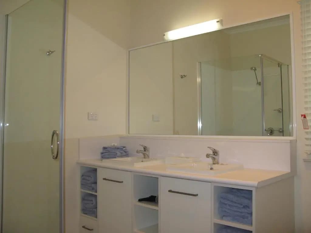 3 Bedrooms Cottage
