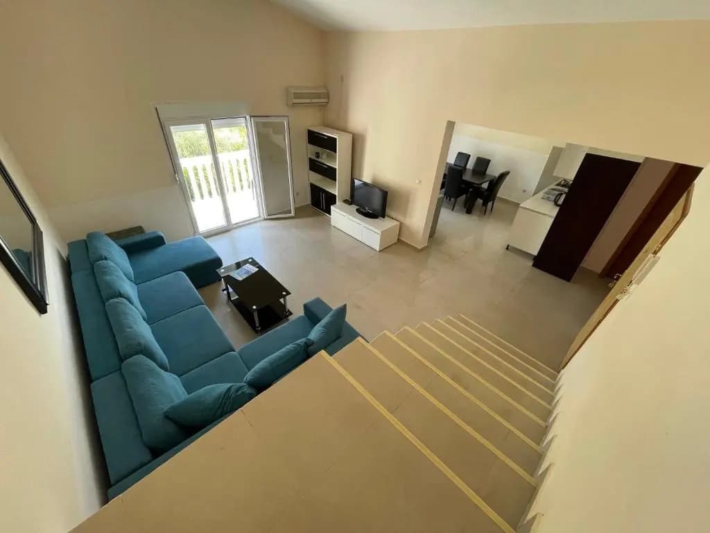 Apartment with sea view
