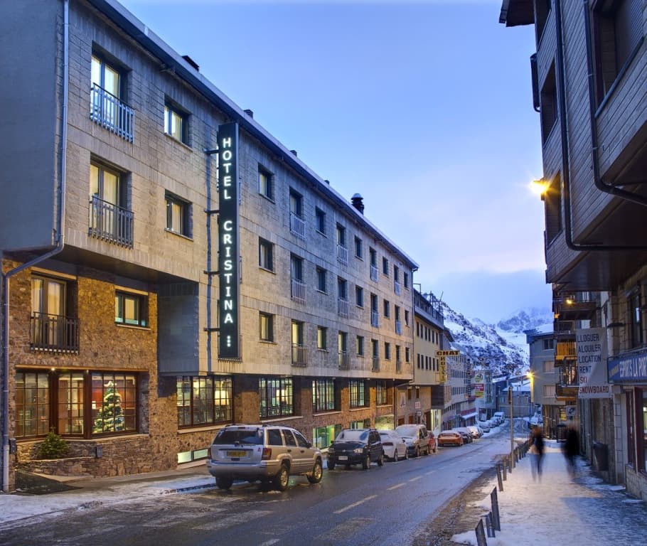 Hotel photo 1