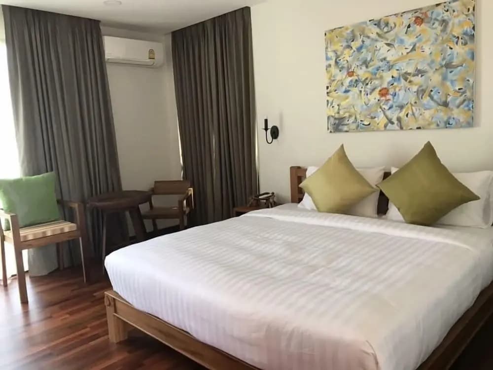 Standard Double room with balcony full double bed