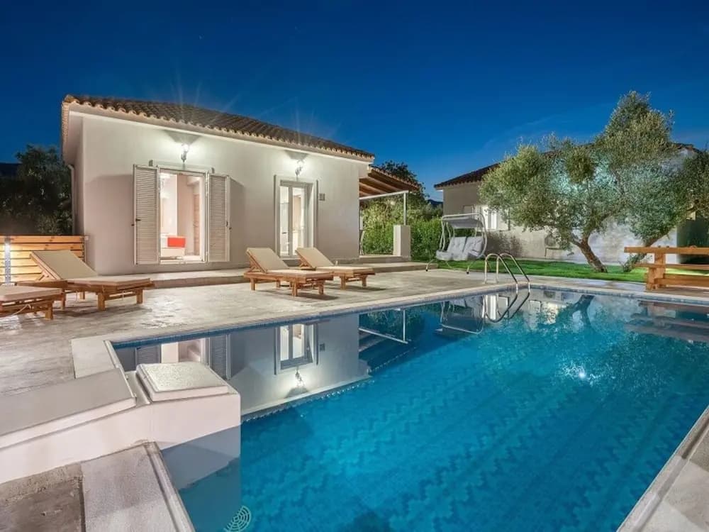 3 Bedrooms Deluxe Villa