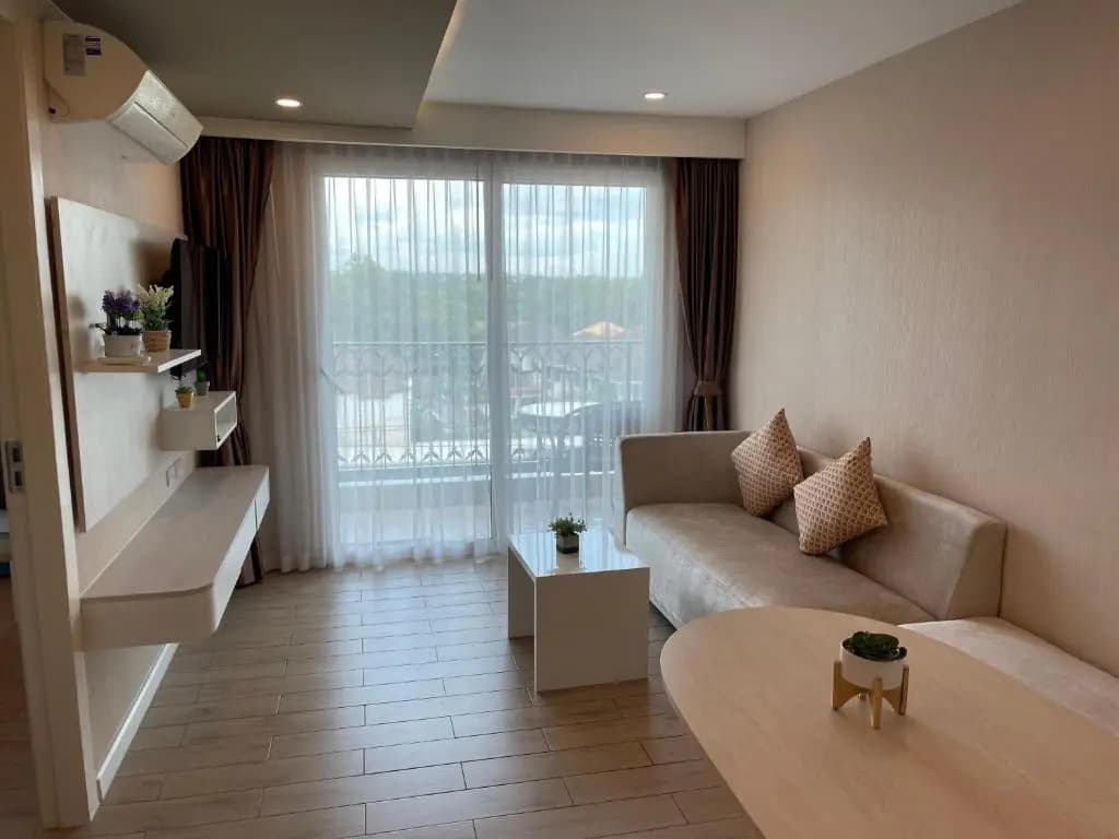 1 Bedroom Apartment