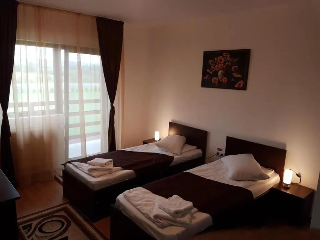 Economy room
